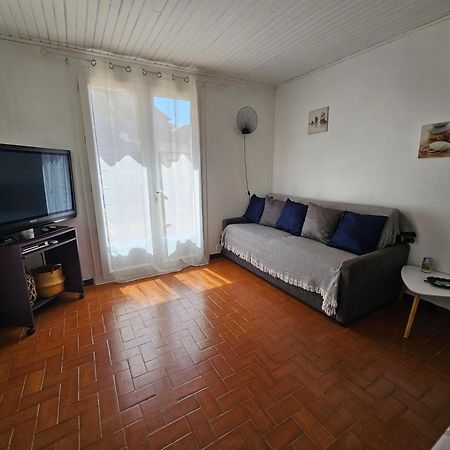 Location Saisonniere Appartement Coursan Buitenkant foto