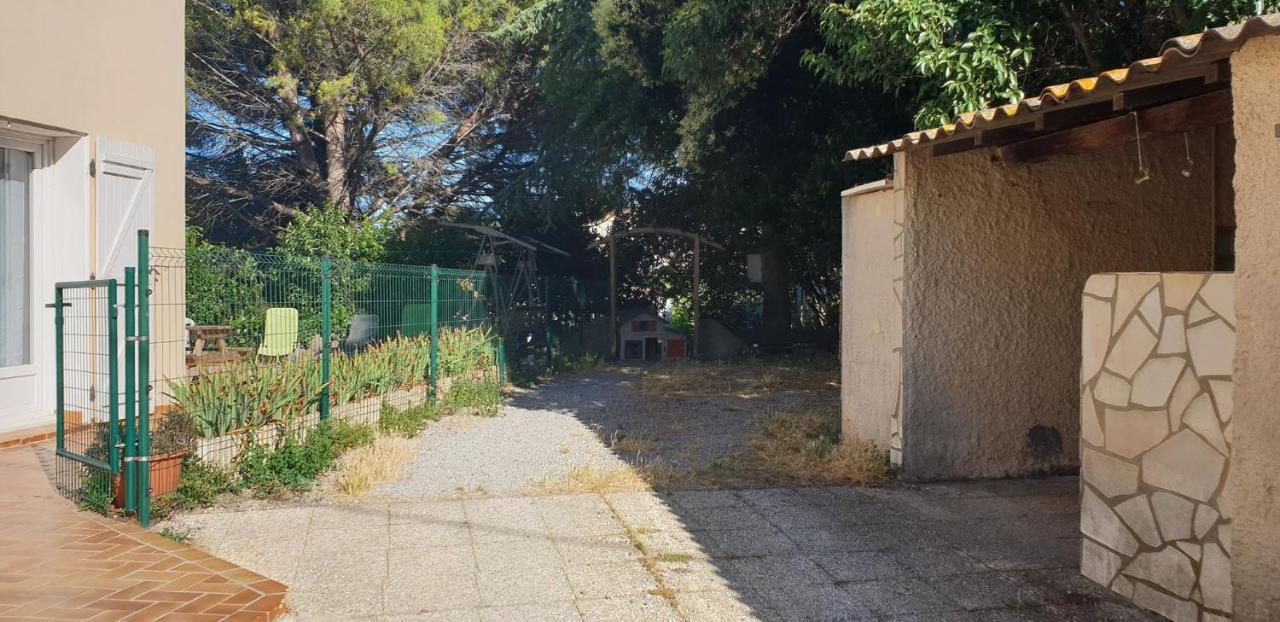 Location Saisonniere Appartement Coursan Buitenkant foto