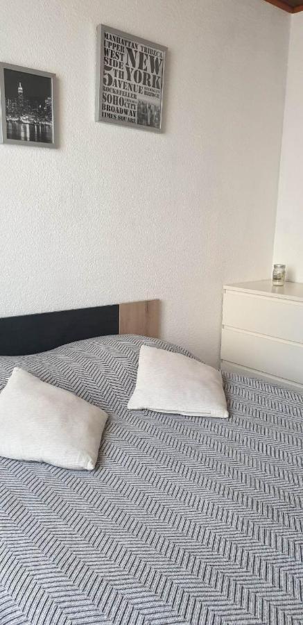 Location Saisonniere Appartement Coursan Buitenkant foto