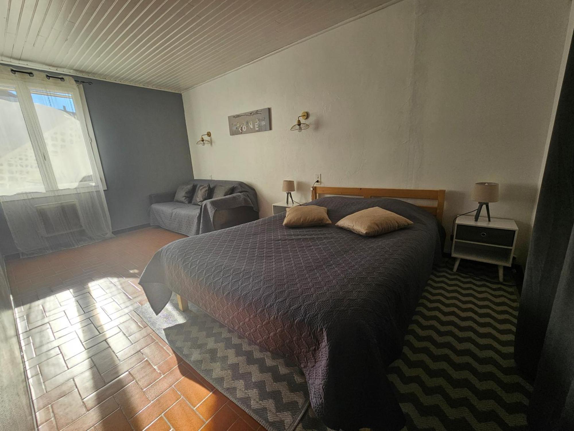 Location Saisonniere Appartement Coursan Buitenkant foto
