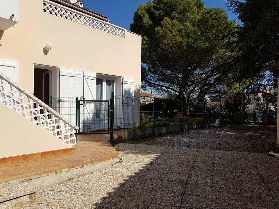 Location Saisonniere Appartement Coursan Buitenkant foto