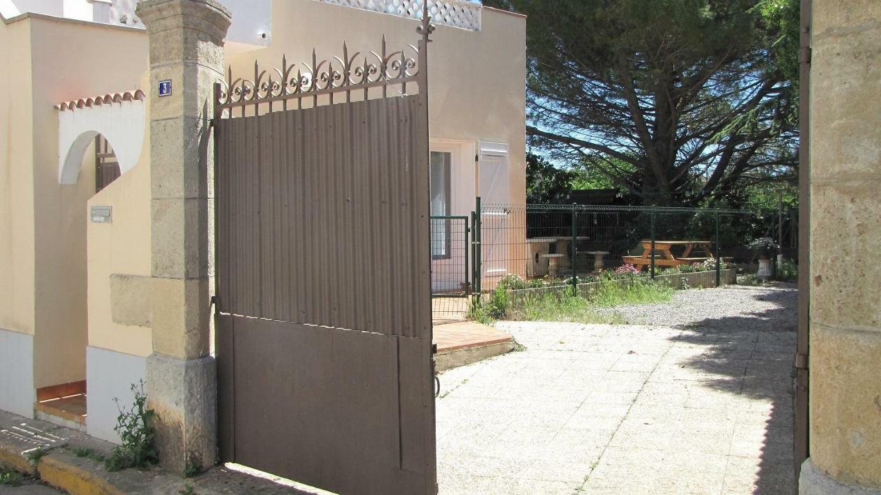 Location Saisonniere Appartement Coursan Buitenkant foto